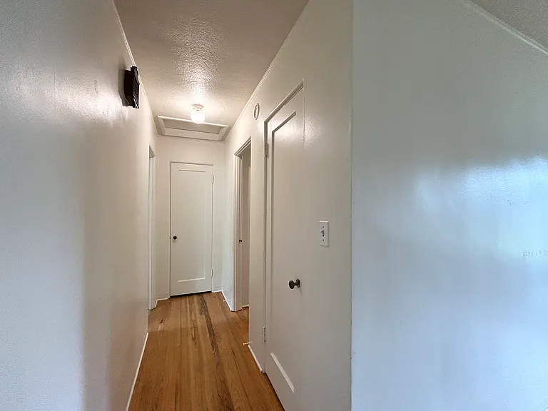 Britney Forest Apartments — Photo 13