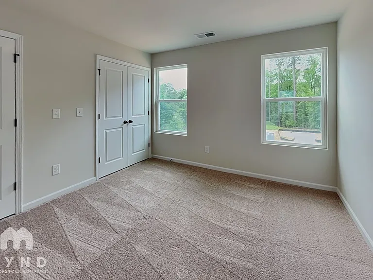 163 Seville Way #- — Photo 8