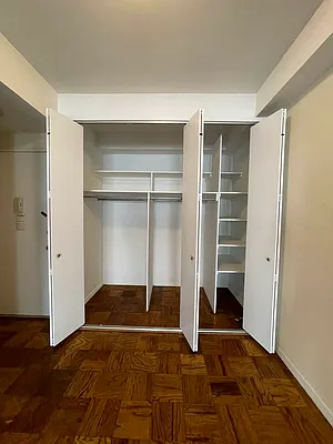 Rented by Bond New York | media 9