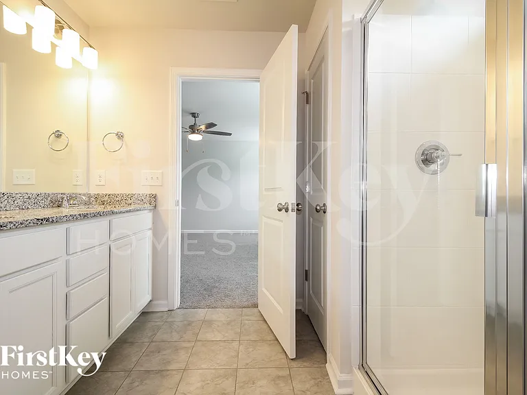 302 Ashborne Ln — Photo 10