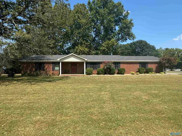 134 Stardust Dr, Boaz, AL 35956