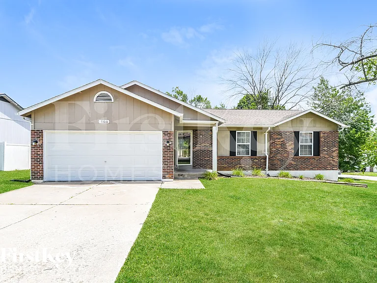 11610 Helenoak Dr — Photo 1