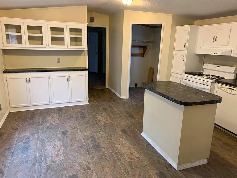 Summit Village — Photo 27