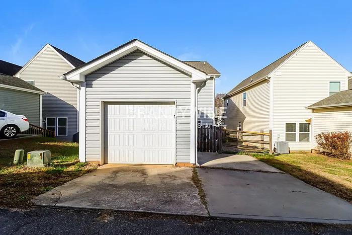 11511 McDunkeld Dr — Photo 18
