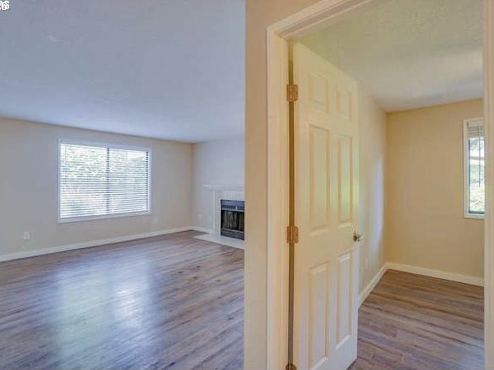 1st image of 1504 NE 72nd St APT 4