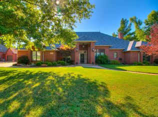 4112 Lake Dr, Yukon, OK 73099