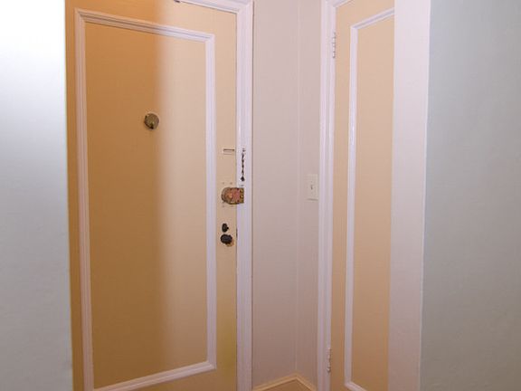 3rd image of 339 E 58th St APT 3K