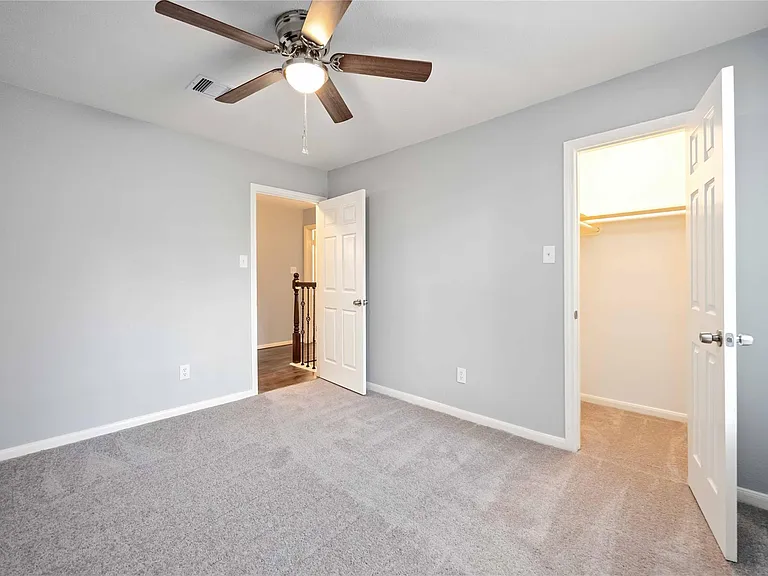 3823 Fernglade Dr — Photo 22