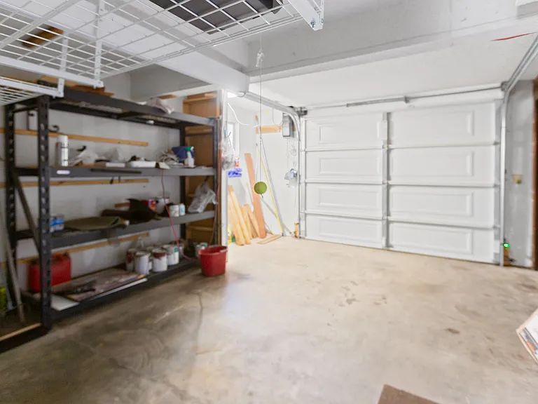 5203 Desert View Dr — Photo 25