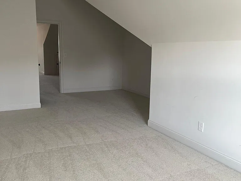 3235 Artessa Ln NE — Photo 23