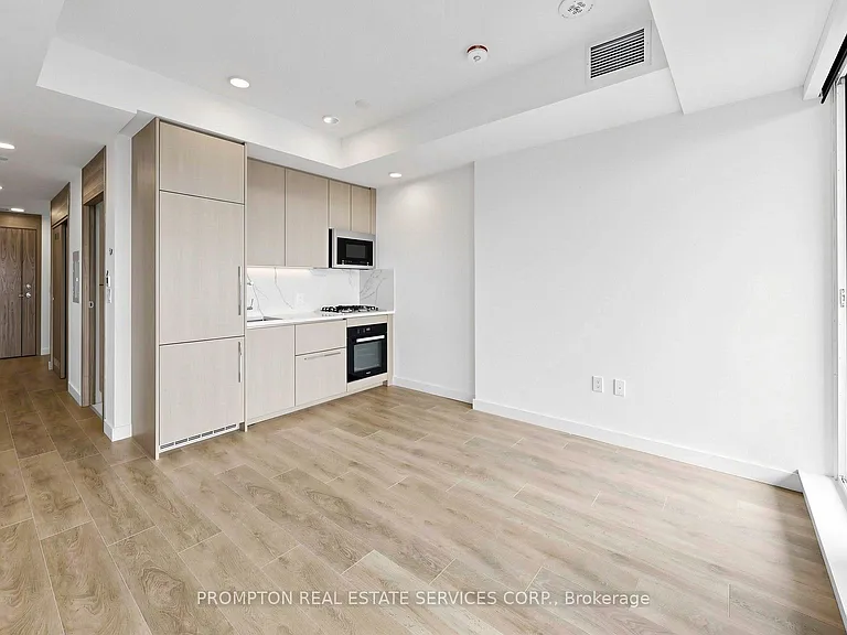 18 Esther Shiner Blvd #2006 — Photo 18