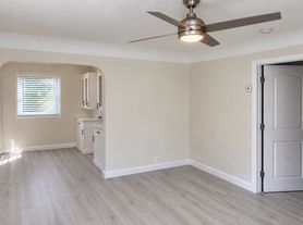 436 W 107th St, Los Angeles, CA