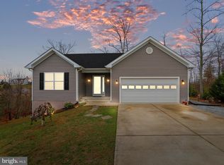 64 Bacon Ct, Hedgesville, WV 25427