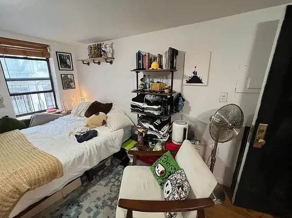 519 East 12th Street image 1 of 12