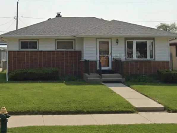 2135 Golf AVENUE, Racine, WI 53404