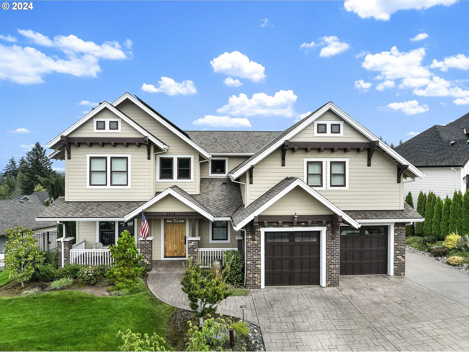 3638 SE Atherton Ave photo 1