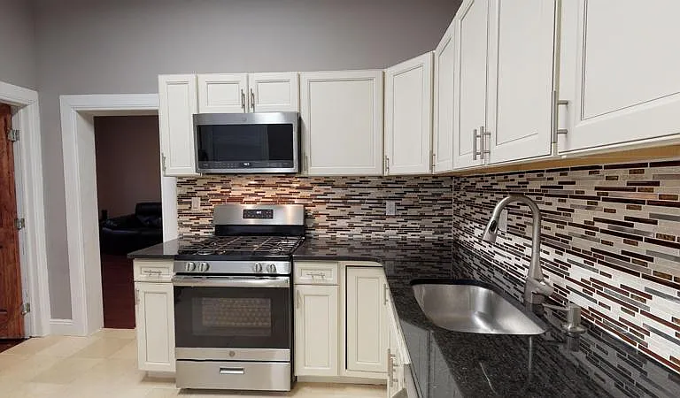 315 S Beech St #4 — Photo 7