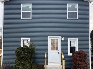 72 Tremont St, Warwick, RI 02889