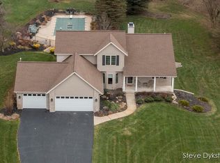 4470 Sunflower Ridge Dr NE, Ada, MI 49301