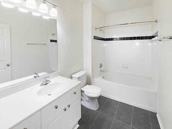 2nd image of 13822 Jefferson Park Dr APT 6209