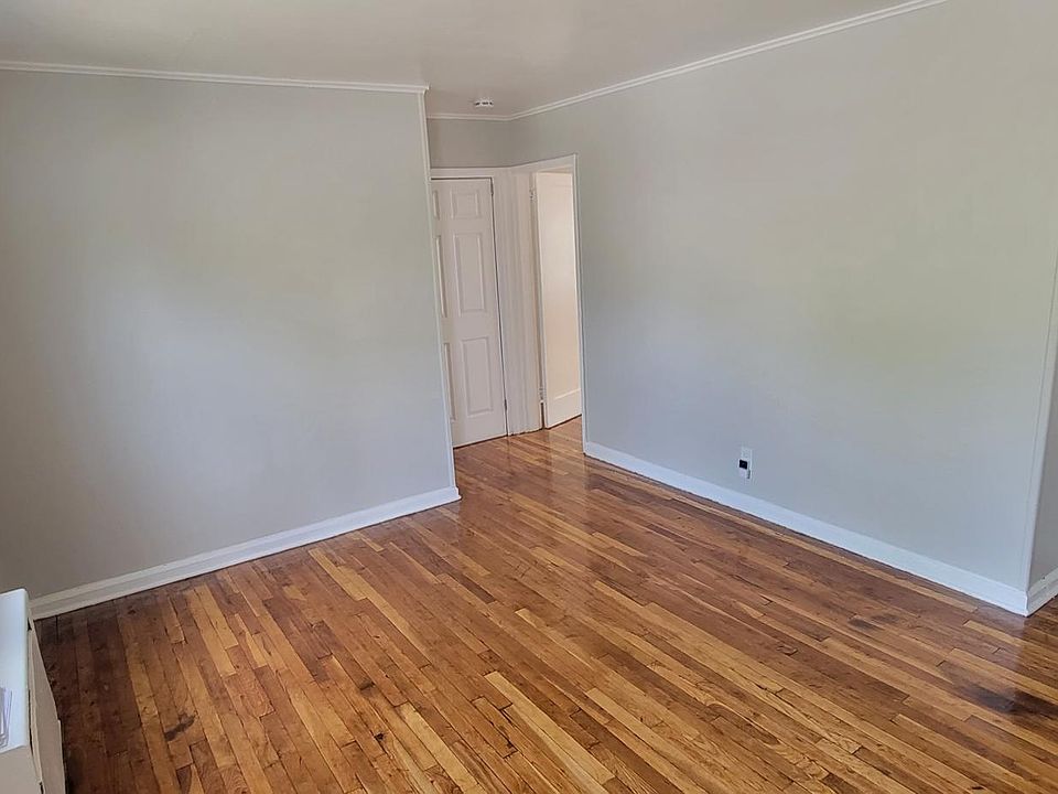 2nd image of 306 Neptune Blvd #306