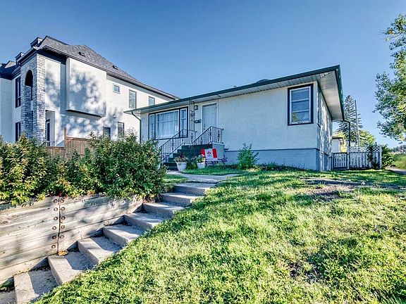 3rd image of 2451 N 29th Ave SW