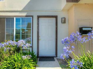 27827 Hummingbird Ct, Hayward, CA 94545