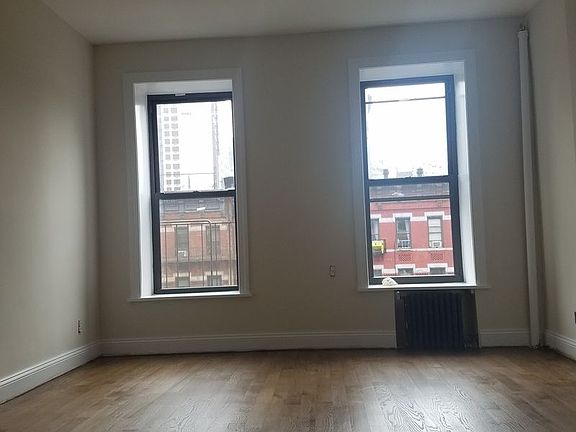 3rd image of 1713 2nd Ave APT 5S