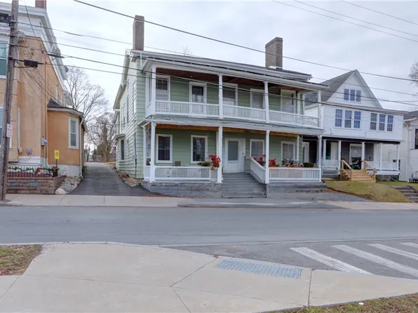 65 William St, Geneva, NY 14456