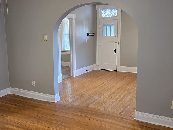 5th image of 4421 Pierce St