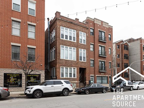 3rd image of 3238 N Sheffield Ave APT 1
