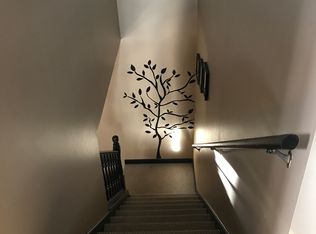 1936 W Ash St, Griffith, IN 46319