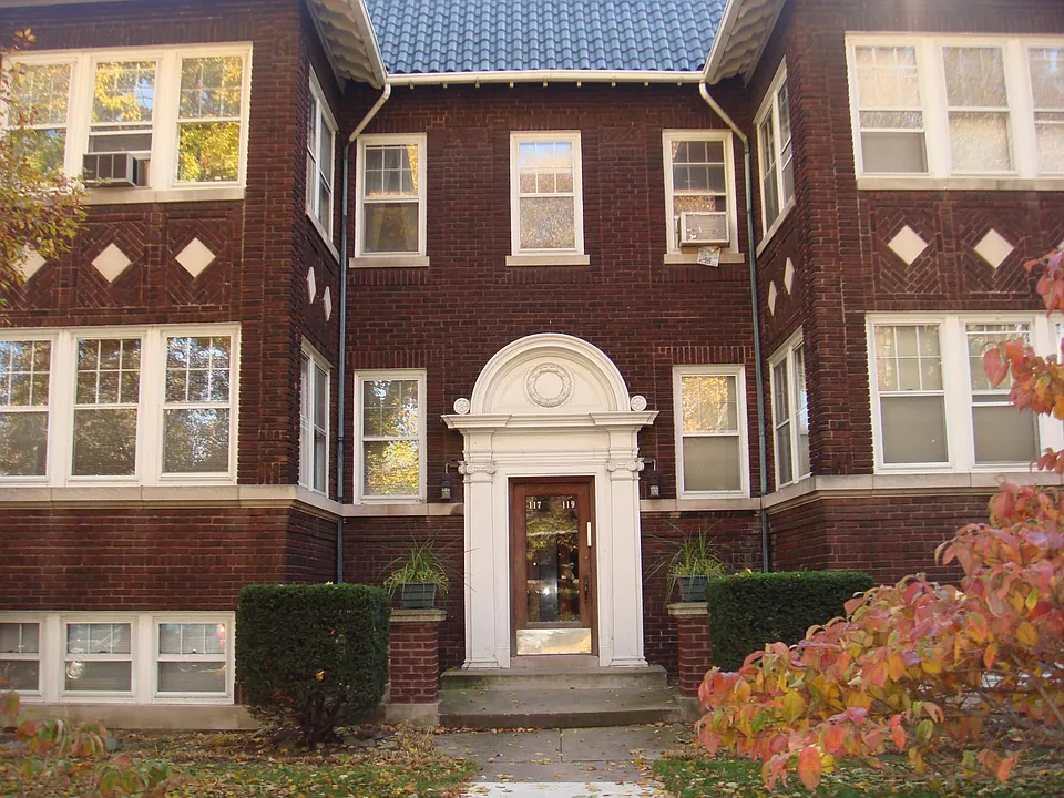 117 Washington Blvd #1