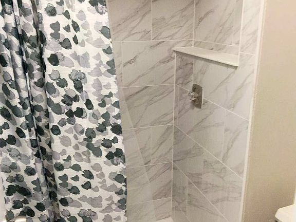 5th image of 6226 Sandcrest Cir Floor 6226