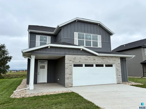 237 W Thelma Ave, Harrisburg, SD 57032