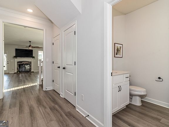 5th image of 115 Dublin Loop