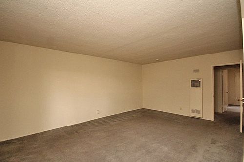 2nd image of 167 S Oak Knoll Ave APT 4