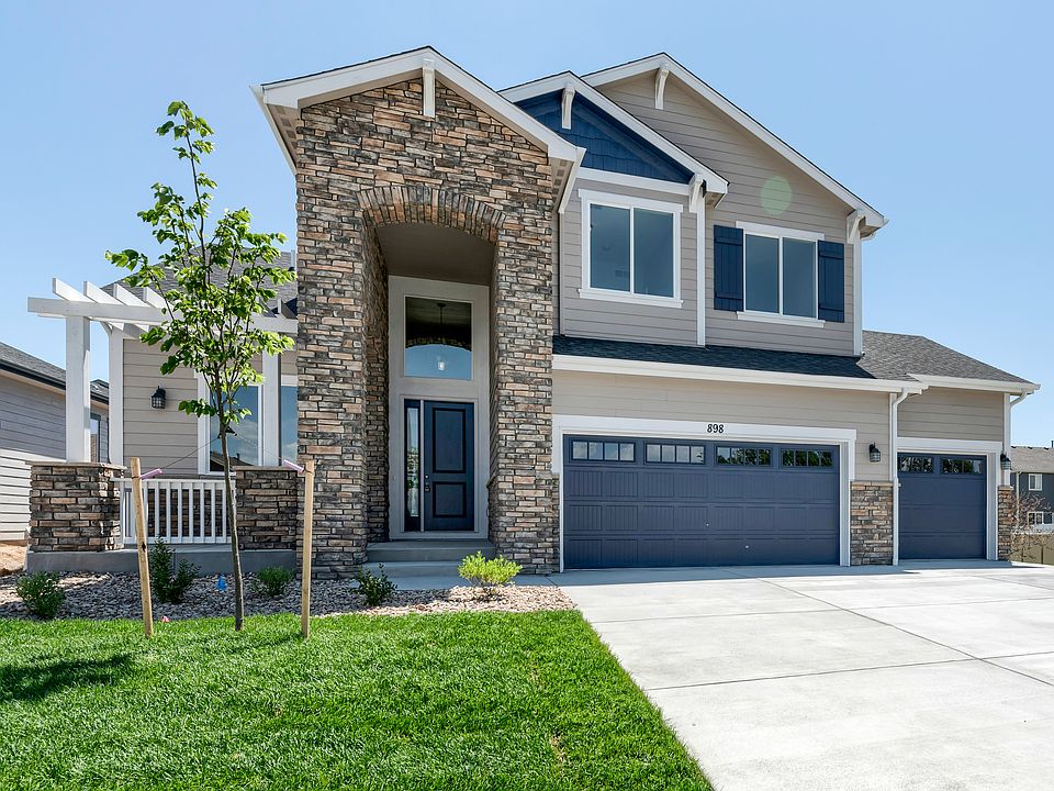 1st image of 673 Boxwood Dr
