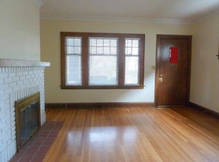 2642 Idlewood Rd, Cleveland Heights, OH 44118