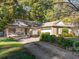 10637 Fairway Ridge Rd, Charlotte, NC 28277