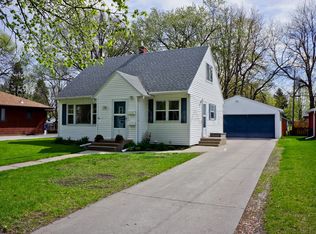 1222 18th St S, Moorhead, MN 56560