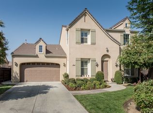 897 Loyola Ave, Clovis, CA 93619