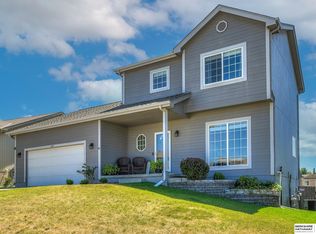 16413 Grand Ave, Omaha, NE 68116