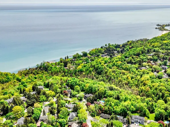 25 Bellehaven Cres, Toronto, ON M1M 1H2