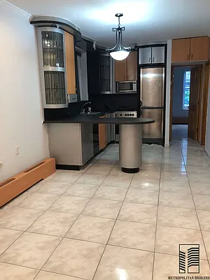 Rented by Metropolitan Brokers Inc. | media 6