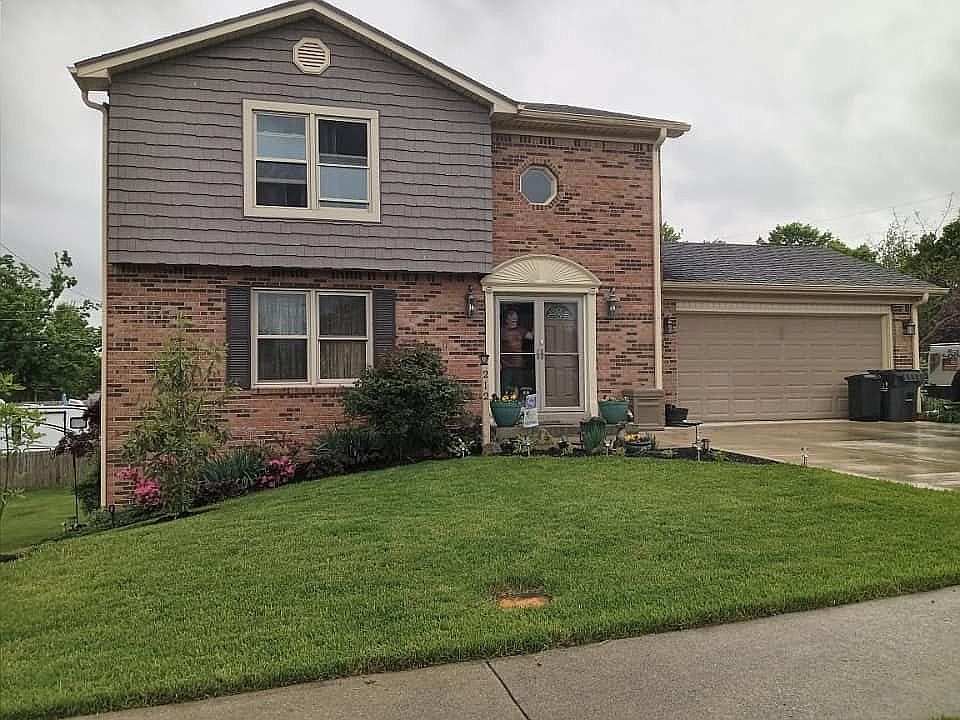 1st image of 212 Bay Meadows Dr