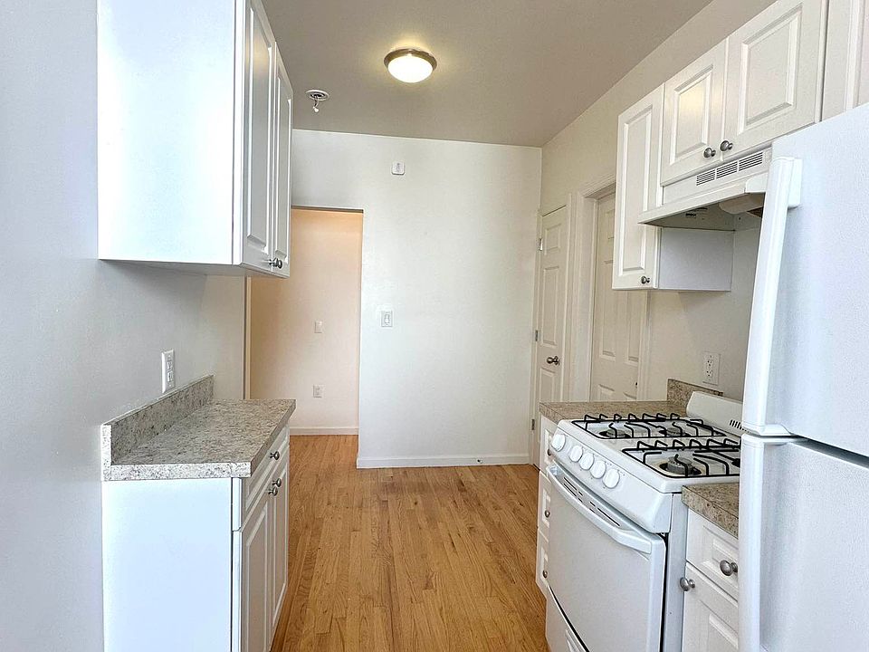 2nd image of 409 E 64th St APT 6A