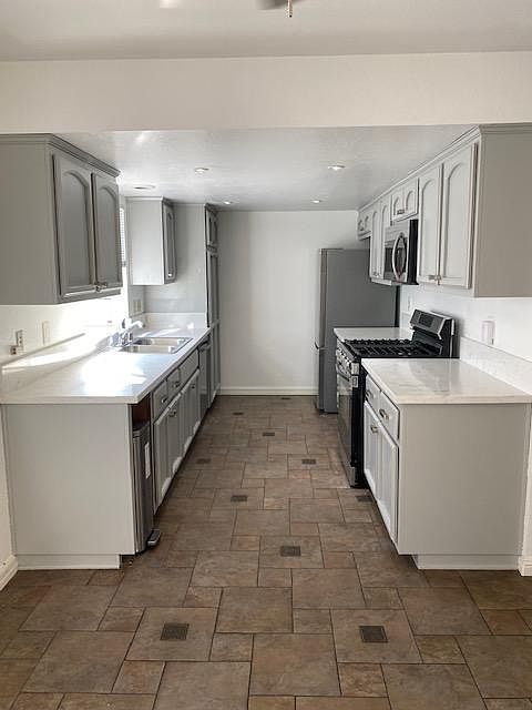 1st image of 1448 Marine Ave APT 2
