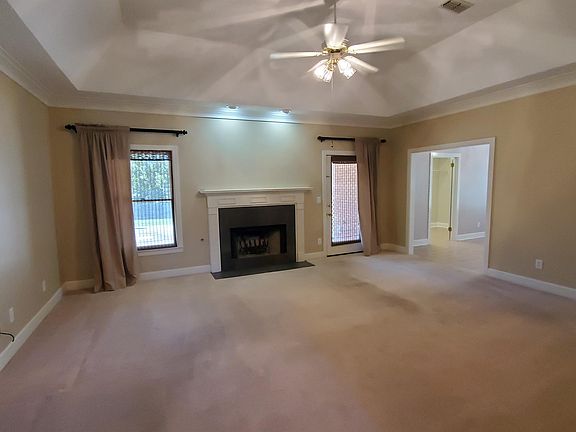 5th image of 6400 Diane Ct