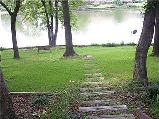 3rd image of 214 Lakeview Dr